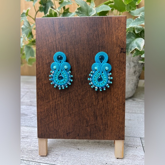 Elegant Art Deco-Inspired Soutache Earrings for Woman - Trendy Dangle Earrings - Picture 7 of 9